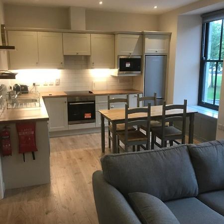 גלוואיי Eyre Luxury Apartment מראה חיצוני תמונה