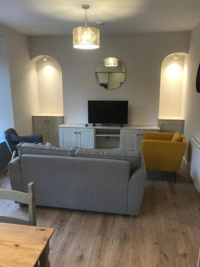 גלוואיי Eyre Luxury Apartment מראה חיצוני תמונה